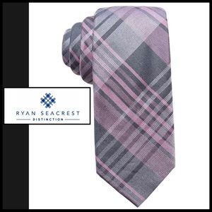 Ryan Seacrest Distinction Lavine Plaid Slim Tie. Brand New.